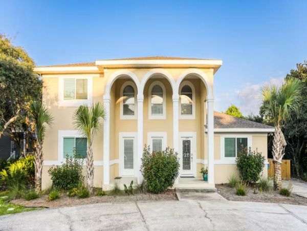 Five Bedroom Vacation Home in Santa Rosa Beach