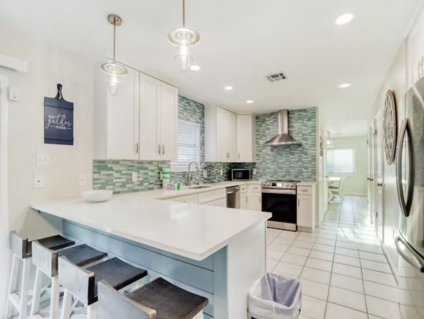 Five Bedroom Vacation Home in Santa Rosa Beach