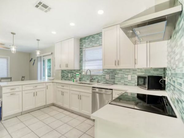 Five Bedroom Vacation Home in Santa Rosa Beach