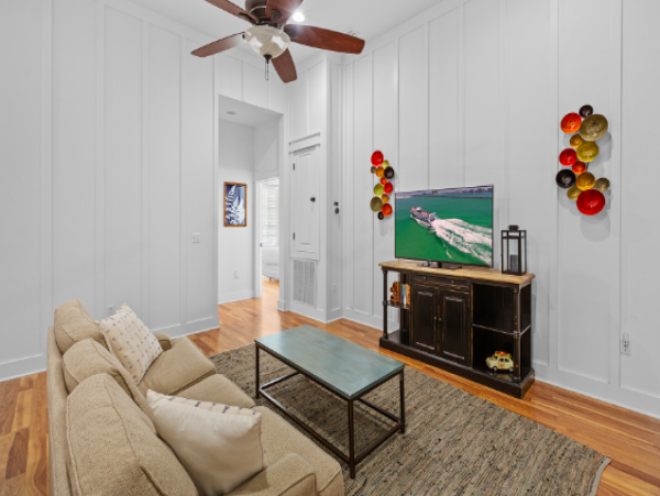 Coastal Comfort in Crystal Beach - 6-Bedroom Retreat with Pool & Golf Cart