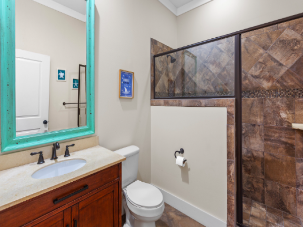 Coastal Comfort in Crystal Beach - 6-Bedroom Retreat with Pool & Golf Cart