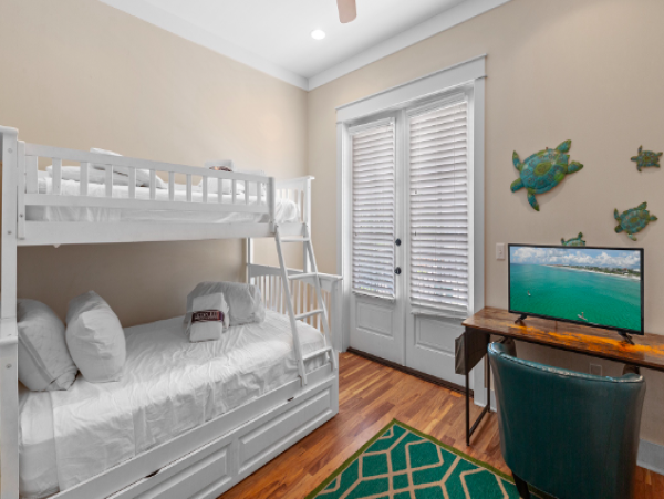 Coastal Comfort in Crystal Beach - 6-Bedroom Retreat with Pool & Golf Cart