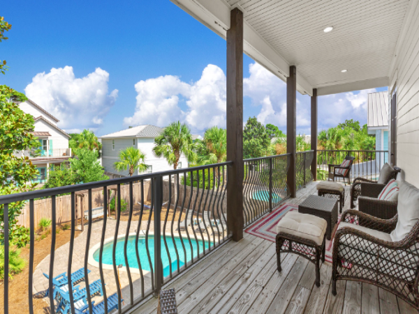 Coastal Comfort in Crystal Beach - 6-Bedroom Retreat with Pool & Golf Cart