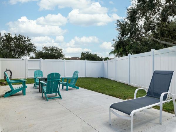Four Bedroom Pool Home in Bradenton Sleeps 10