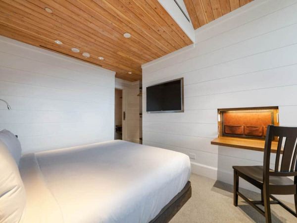 Executive Ski in Ski Out Penthouse in the Village