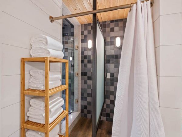Executive Ski in Ski Out Penthouse in the Village