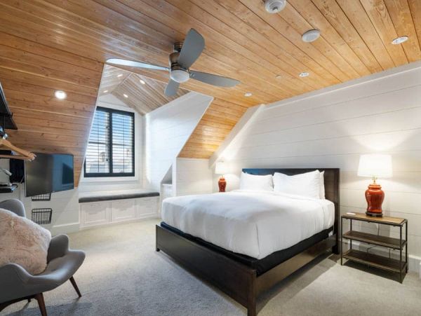 Executive Ski in Ski Out Penthouse in the Village