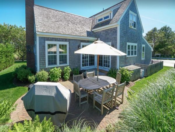 Luxury Nantucket Vacation Pool Home Eight Bedrooms