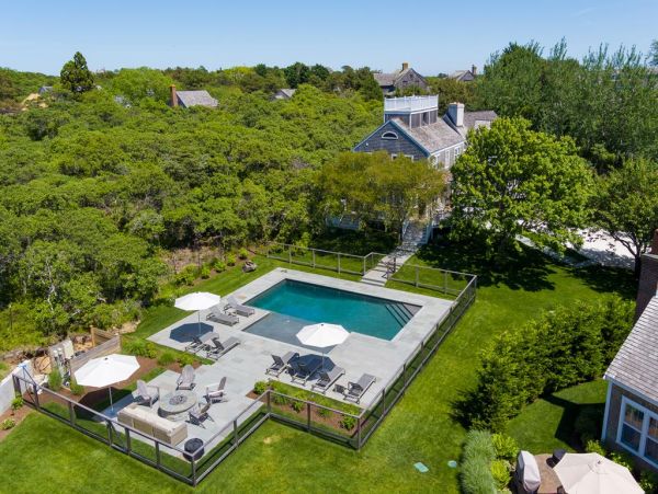 Luxury Nantucket Vacation Pool Home Eight Bedrooms
