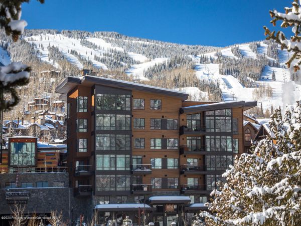Mountain Views Snowmass Vacation Condo With Three Bedrooms