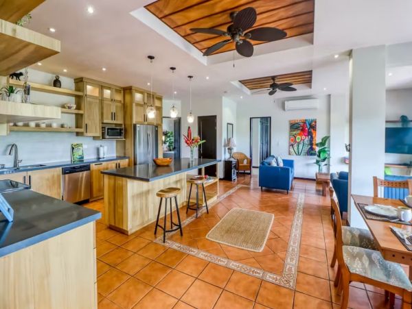 Ocean View Three Bedroom Vacation Condo in Guanacaste