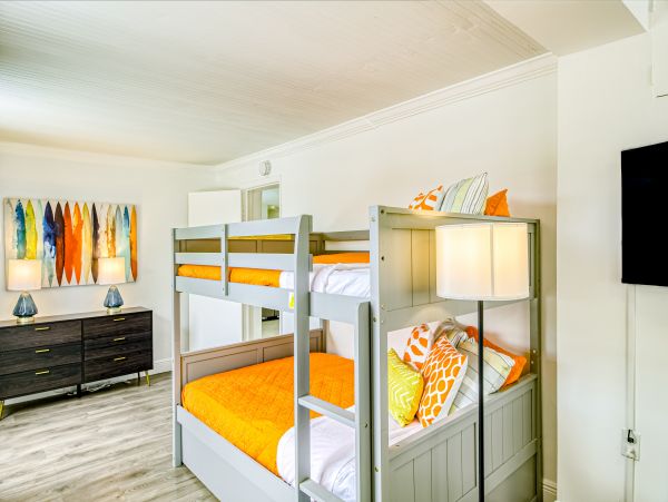 Deerfield Vacation Pool Home Four Bedroom