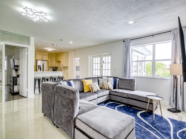 Deerfield Vacation Pool Home Four Bedroom