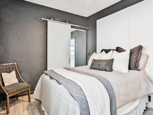 Beautiful Naples Vacation Home One Bedroom