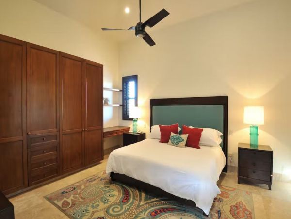 Stunning Estate in Los Cabos with Luxurious Amenities
