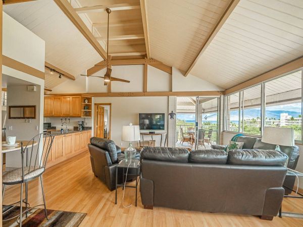 Kihei Two Bedroom Vacation Condo Close to Beach