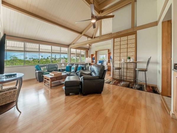 Kihei Two Bedroom Vacation Condo Close to Beach
