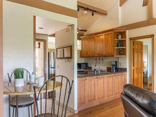 Kihei Two Bedroom Vacation Condo Close to Beach