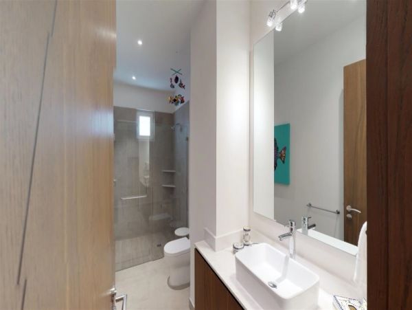 Beautiful Studio Sleeps 2 Guests Close to Beach