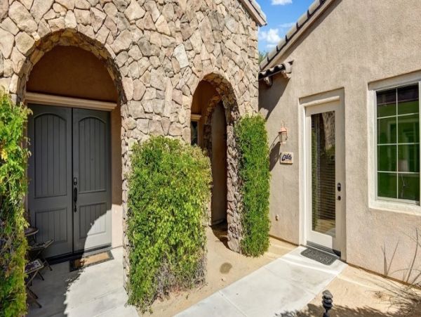 Stunning 7 Bedroom Villa in Indio Sleeps 16