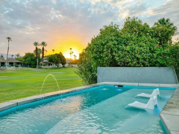 La Quinta Vacation Pool Home Ten Bedroom