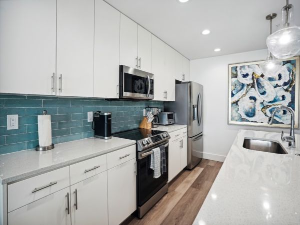 Lovely Madeira Beach 3 Bedroom Condo Sleeps 8 Walk To Beach