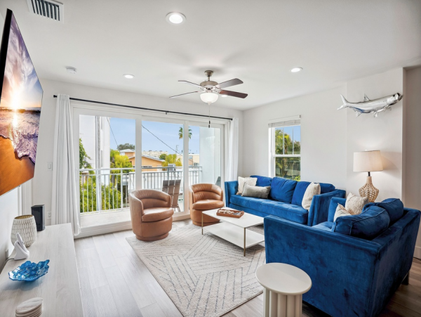Lovely Madeira Beach 3 Bedroom Condo Sleeps 8 Walk To Beach