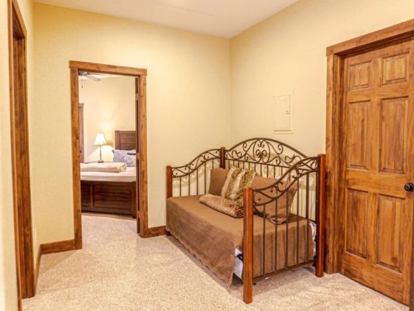 Beautiful Seven Bedroom Rental in Breckenridge Sleeps 16