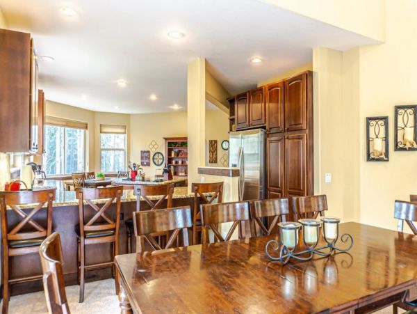 Beautiful Seven Bedroom Rental in Breckenridge Sleeps 16