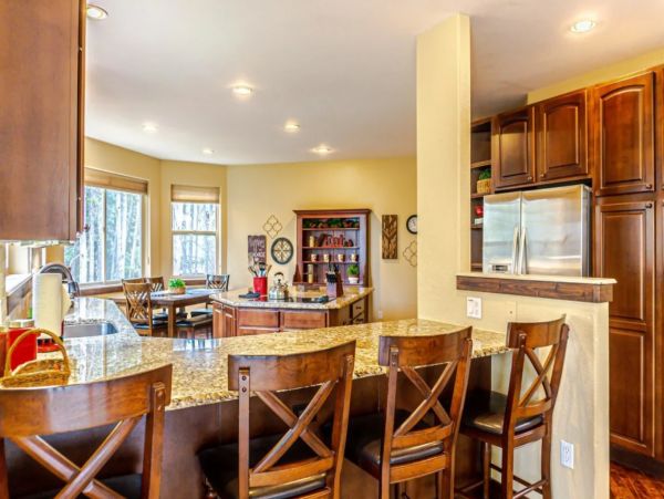 Beautiful Seven Bedroom Rental in Breckenridge Sleeps 16