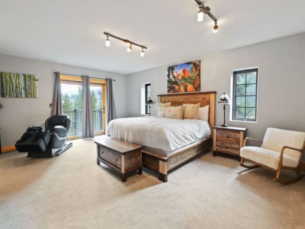 Breckenridge Vacation Home Seven Bedroom Mountain Views