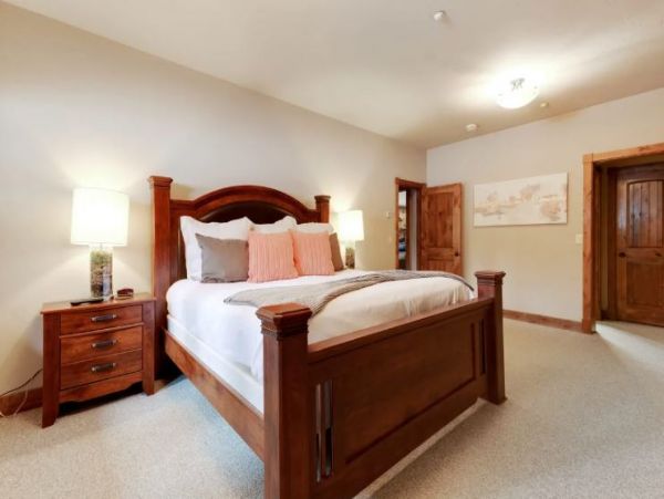 Luxury Breckenridge Vacation  Home Seven Bedroom W/Spa