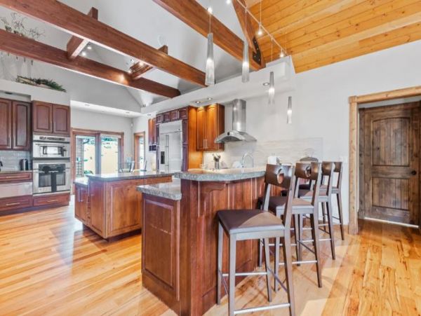 Luxury Breckenridge Vacation  Home Seven Bedroom W/Spa