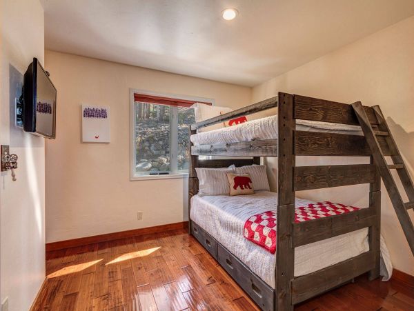 Mountain Views Breckenridge Vacation  Home 5 Bedroom w/Spa