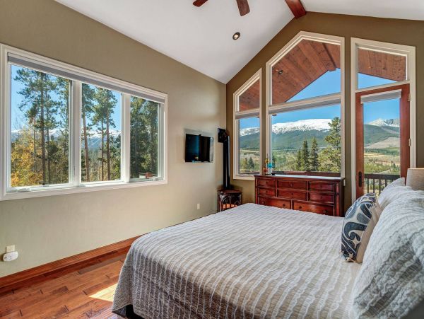 Mountain Views Breckenridge Vacation  Home 5 Bedroom w/Spa