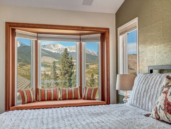 Mountain Views Breckenridge Vacation  Home 5 Bedroom w/Spa