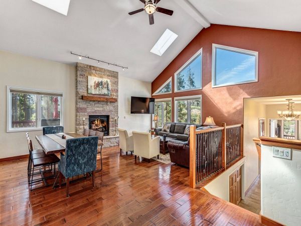 Mountain Views Breckenridge Vacation  Home 5 Bedroom w/Spa