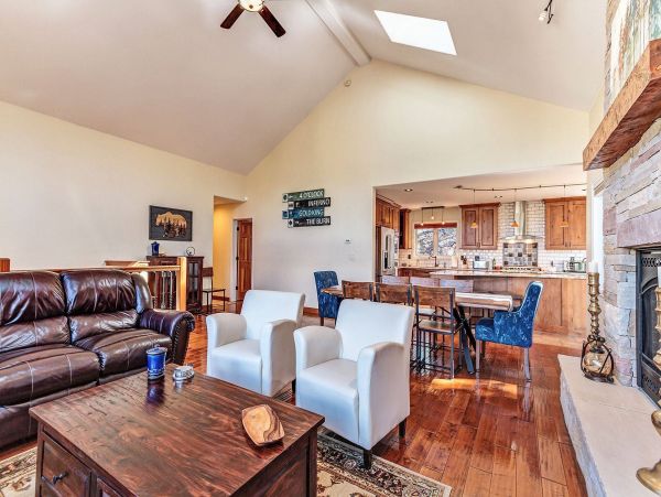 Mountain Views Breckenridge Vacation  Home 5 Bedroom w/Spa