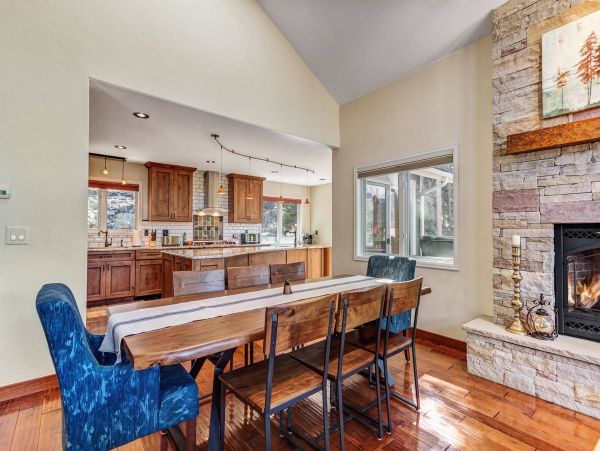 Mountain Views Breckenridge Vacation  Home 5 Bedroom w/Spa