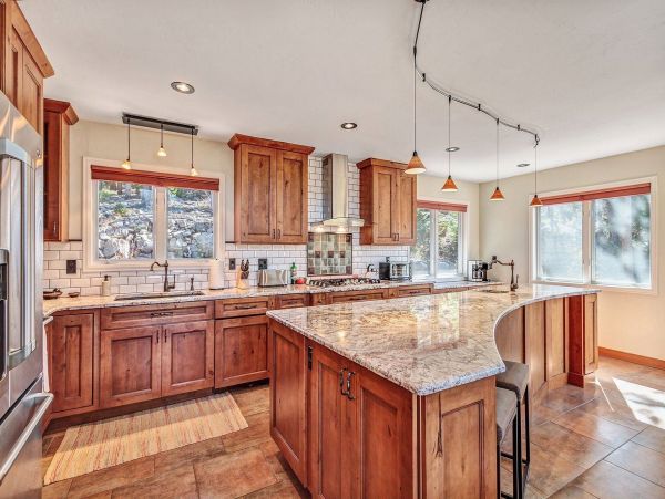 Mountain Views Breckenridge Vacation  Home 5 Bedroom w/Spa