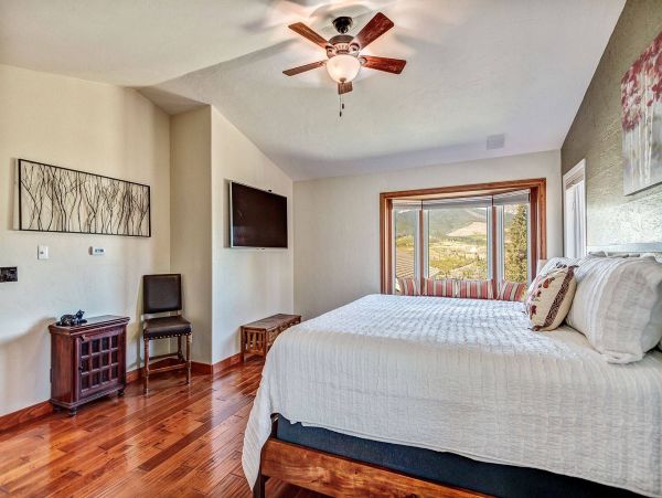 Mountain Views Breckenridge Vacation  Home 5 Bedroom w/Spa