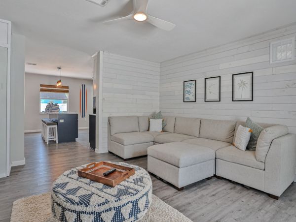 Holmes Beach 3 Bedroom Rental Short Walk to Beach