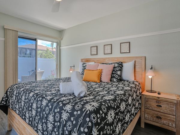 Holmes Beach 3 Bedroom Rental Short Walk to Beach