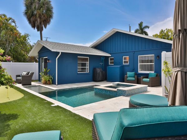 Holmes Beach 3 Bedroom Rental Short Walk to Beach