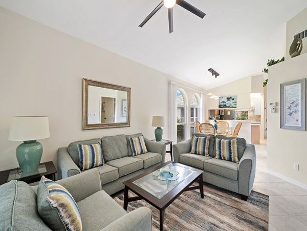 Naples Condo 1029791