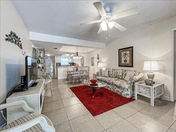 Naples Condo 1029796