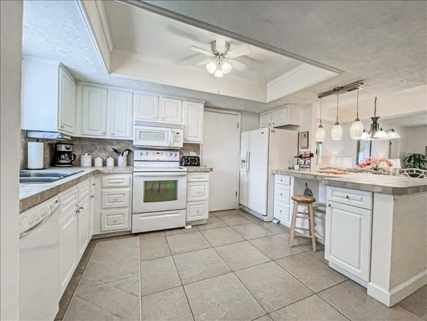 Naples Condo 1029796