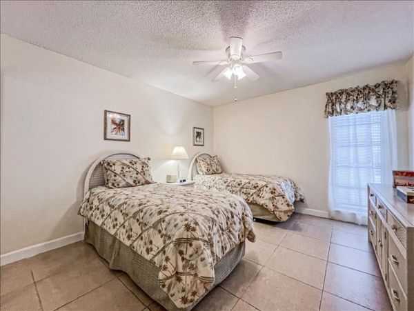 Naples Condo 1029796