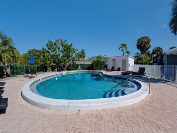 Naples Condo 1029796