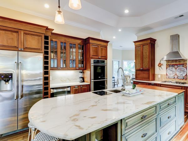 Hilton Head Vacation Pool Home Six Bedroom Walk to Beach